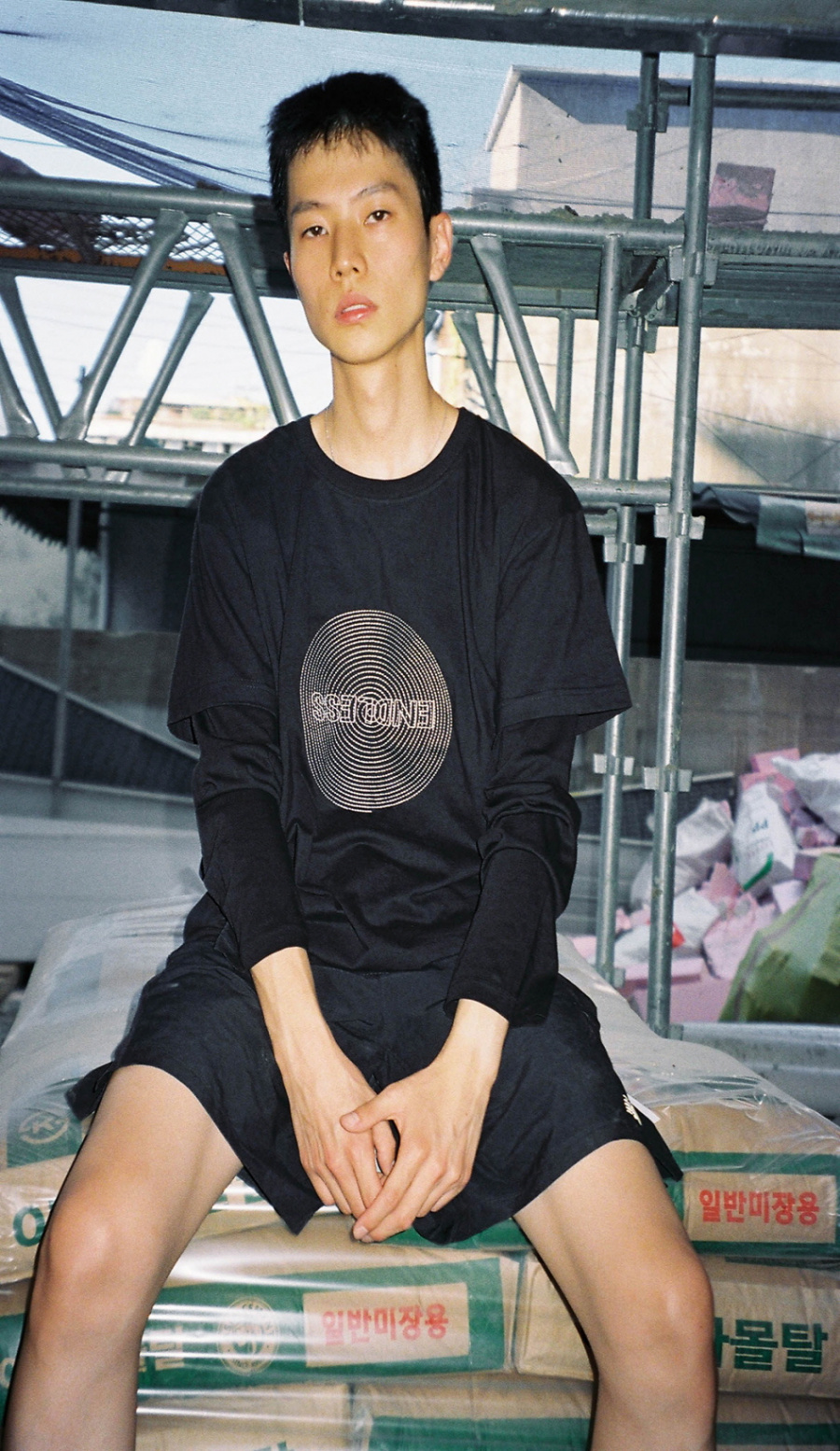 콜라텍(COLLATEC) ENDLESS BLACK T-shirts - 41,000원 | 무신사 스토어