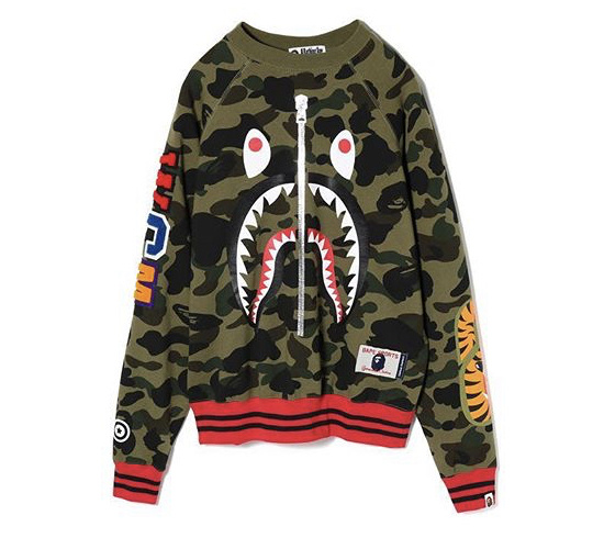 베이프(BAPE) 1ST CAMO SHARK WIDE CREWNECK L - 478,000원 | 무신사 스토어