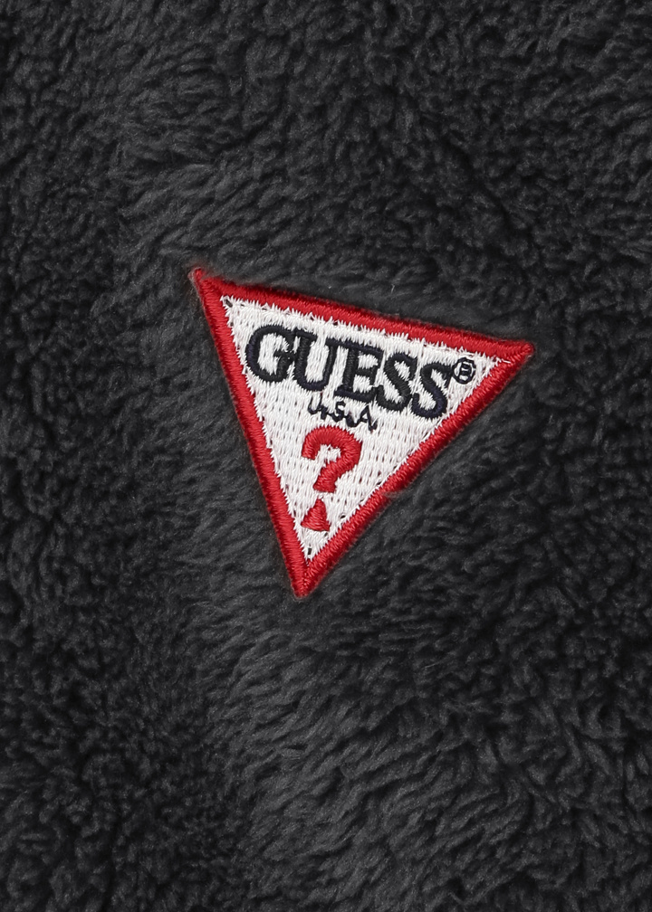 게스(GUESS) 남녀공용 미니삼각 와펜 뽀글이 후드 집업