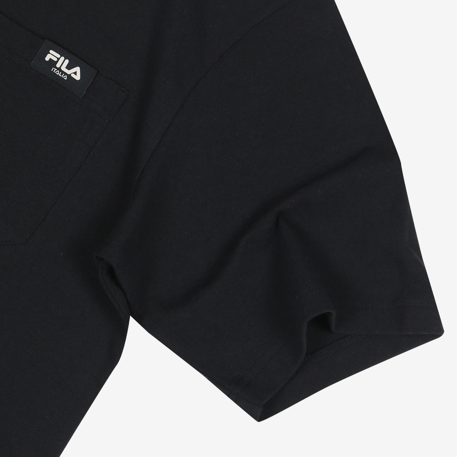휠라(FILA) 스몰리니어 포켓 루즈핏 반팔티셔츠(FE2RSB5106XBLK)