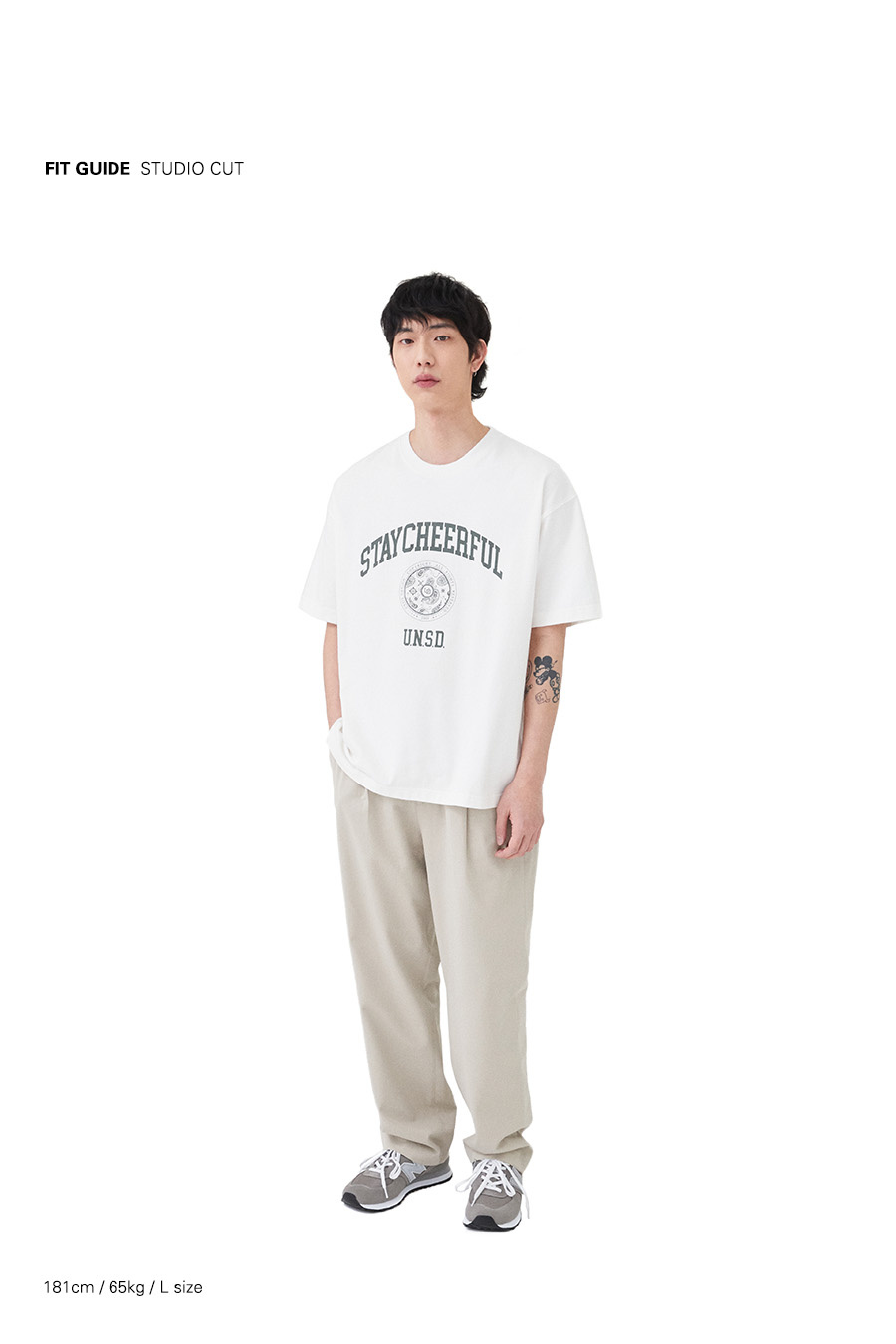 유니스디자인(UNIIS DESIGN) 서클 반다나 로고 티_화이트