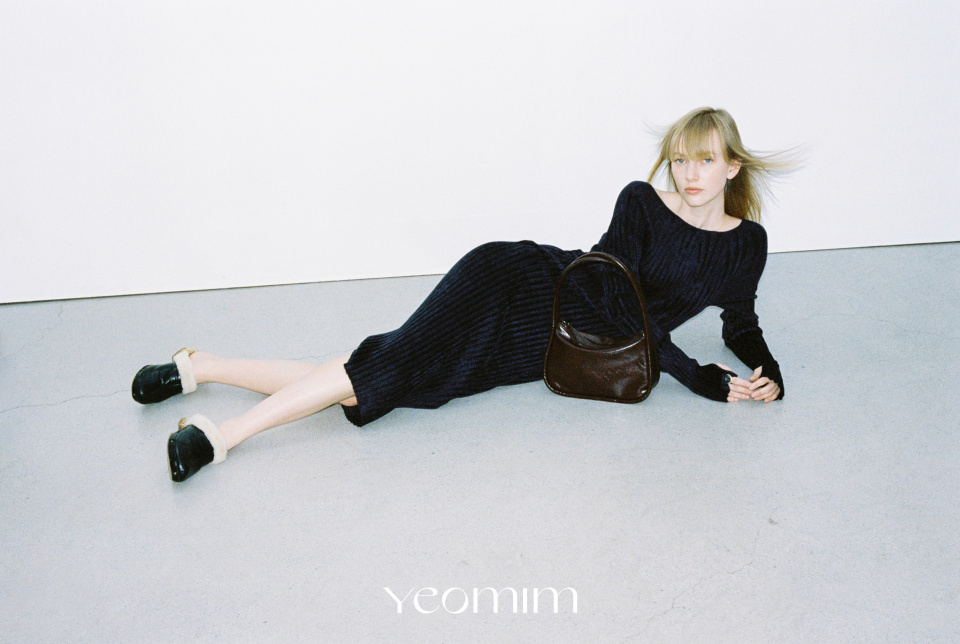 【YEOMIM】★人気★韓国★belted ridge bag★black 5/14 Pre-order delivery [48th restock] Ridge bag (black