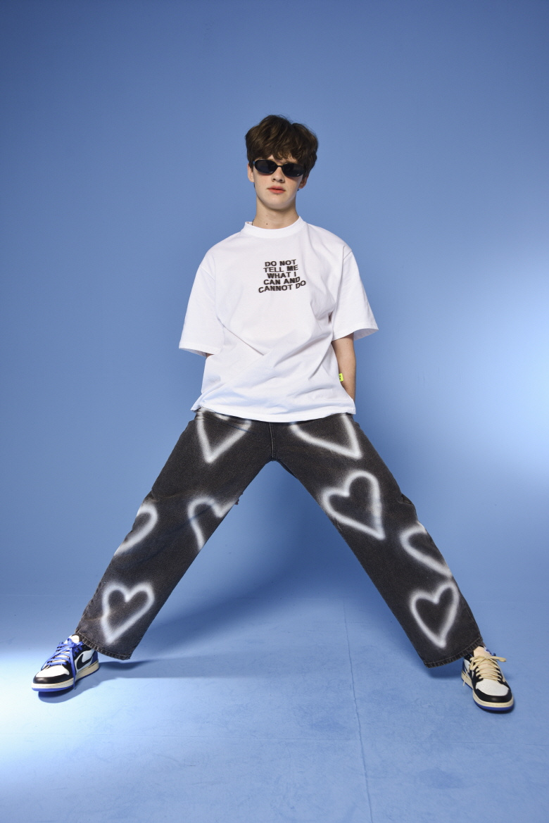 MUSINSA | MIDNIGHT MOVE [unisex] heart denim pants (black)