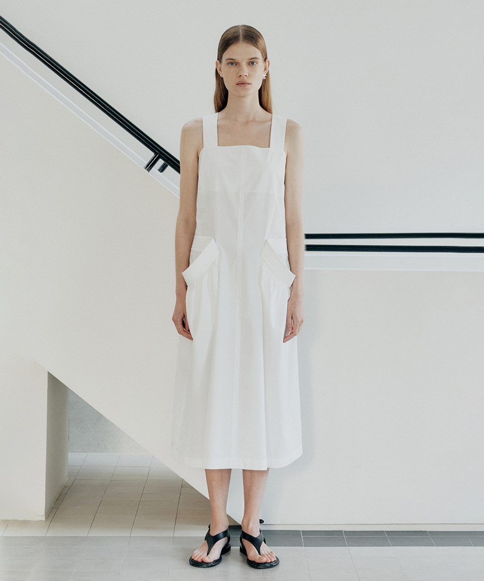 low classic apron dress Low Classic Pinafore Dress In Black - 44% Off
