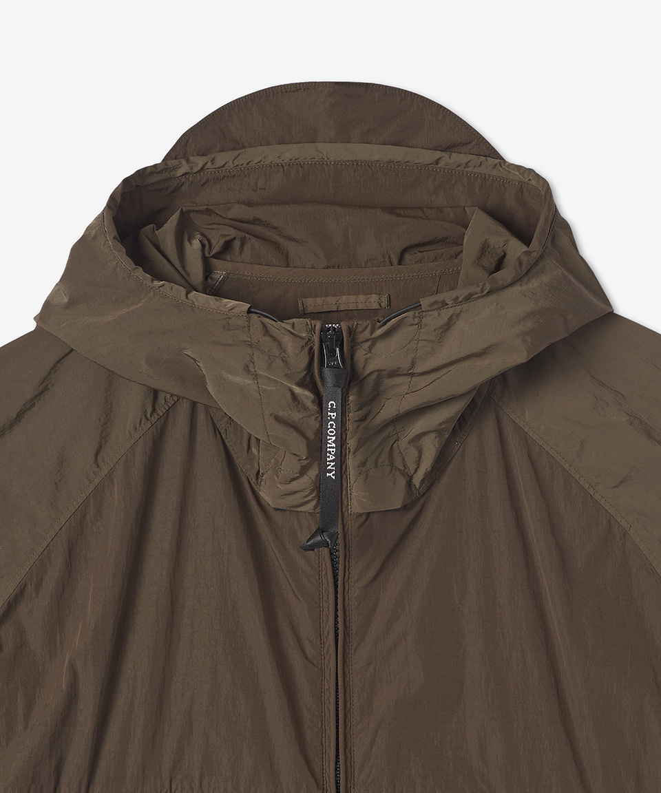 씨피 컴퍼니(CP Company) 남성 렌즈 와펜 크롬 R 후드 재킷 - 아이비 그린 / 12CMOW203A005904G683 - 사이즈 & 후기 | 무신사