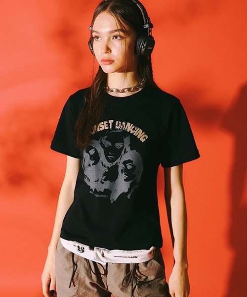 Sunset Dancing T-SHIRT (BLACK)