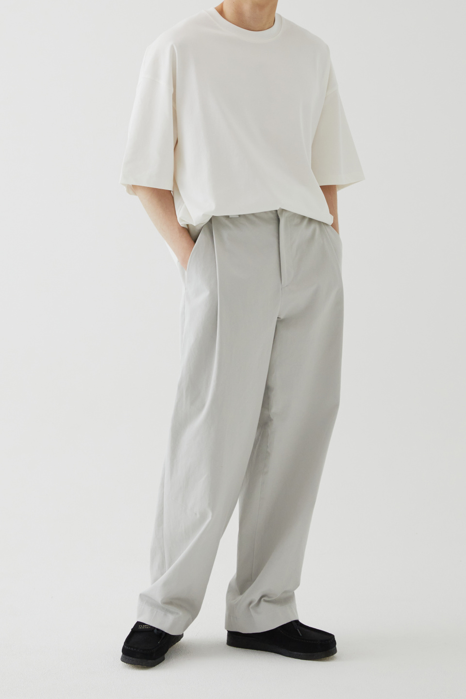 PLEATED WIDE COTTON PANTS (LIGHT GREY)