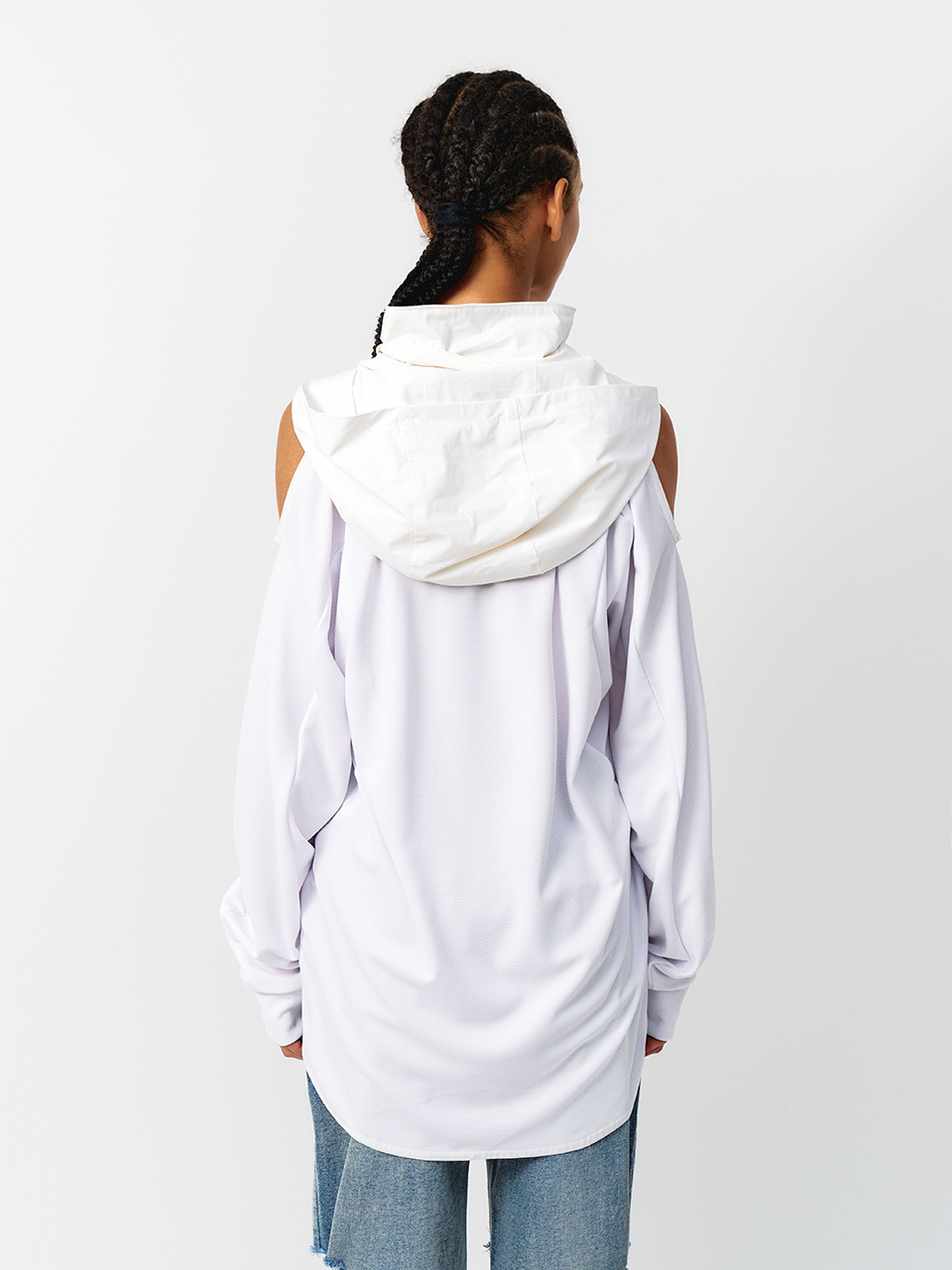 SPORTY OPEN SHOULDER HOODED WHITE