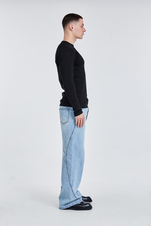 Irregular Logo embroidery Longsleeve - Black