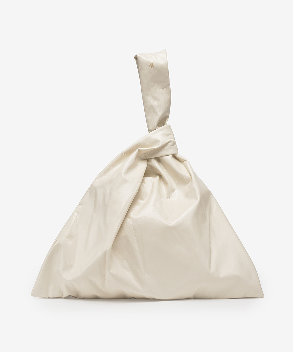 MUSINSA公式 | NANUSHKA Large Zen Tote Bag - Cream
