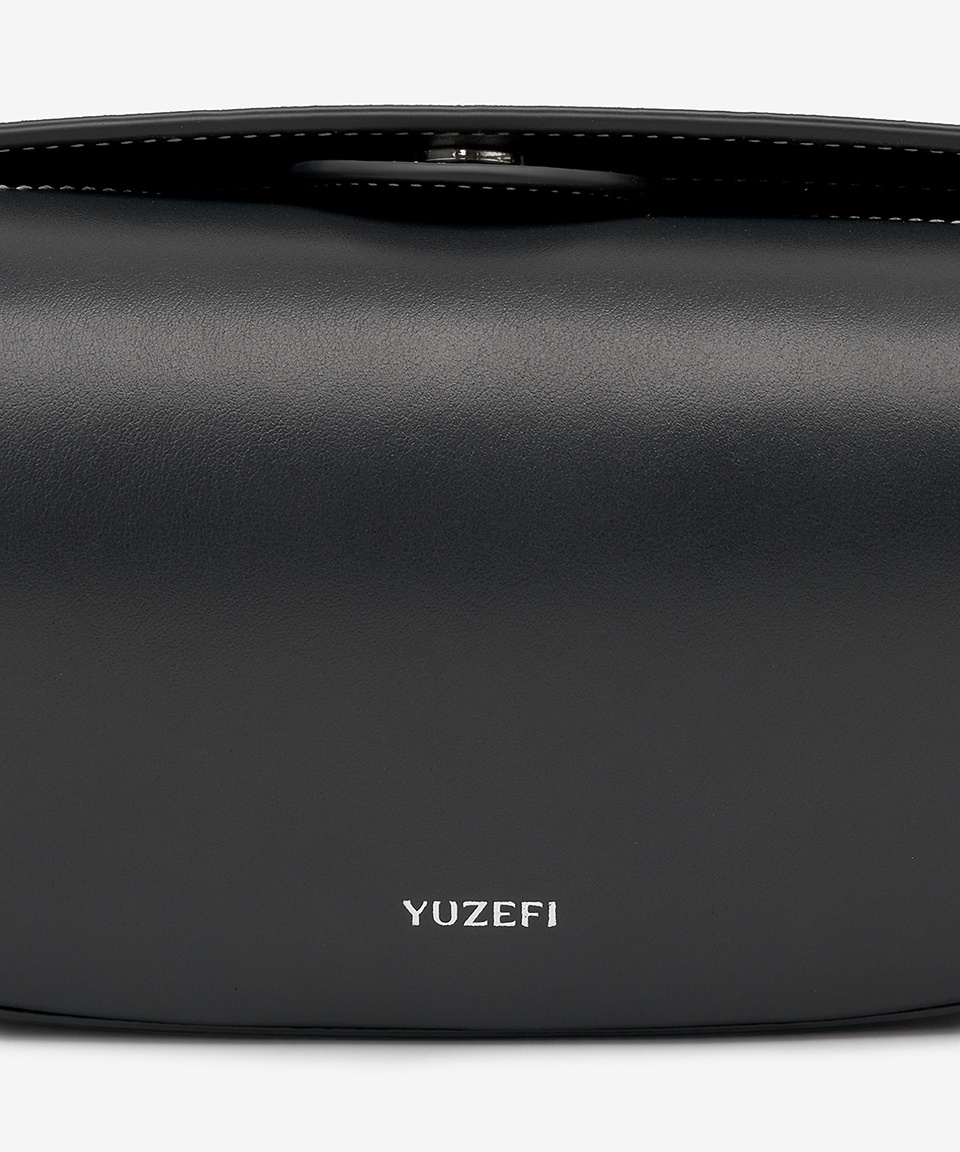ショルダーバッグ・ポシェット YUZEFI Baton Tote Bag Black YUZCO2HBBT00 YUZCO2HBBT00SS23 MUSINSA | YUZEFI Baton Tote Bag - Black / YUZCO2HBBT00