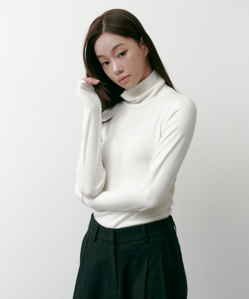 텐시울 베이직 터틀넥 티셔츠 아이보리 4W2245302