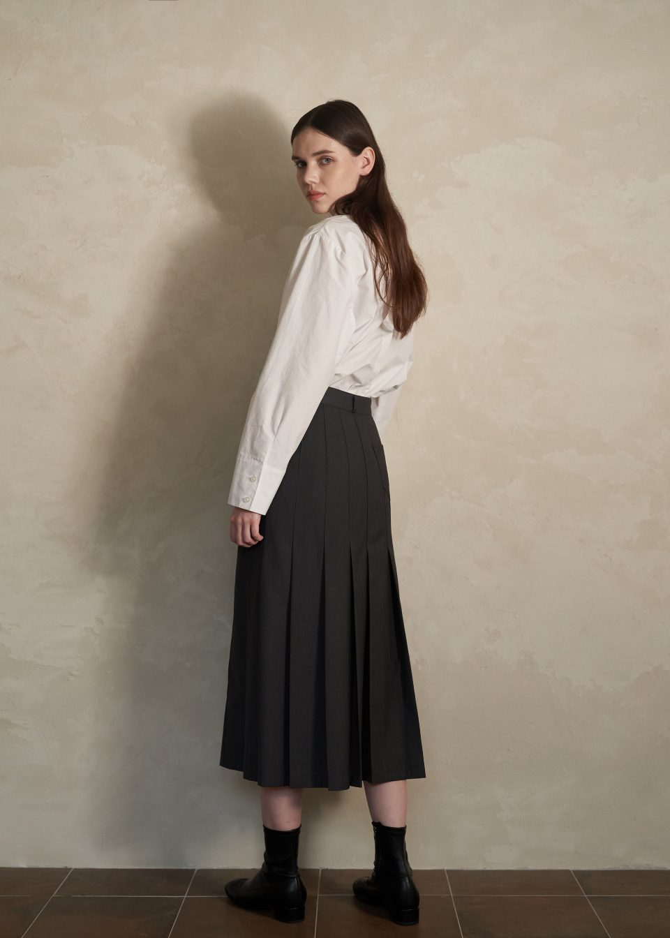 디아뎀(DIADEM) FRONT SLIT PLEATS SKIRT - 사이즈 & 후기 | 무신사