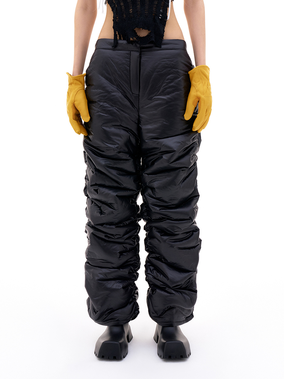 MUSINSA | L.E.E.Y SHIRRING PADDED PANTS BLACK