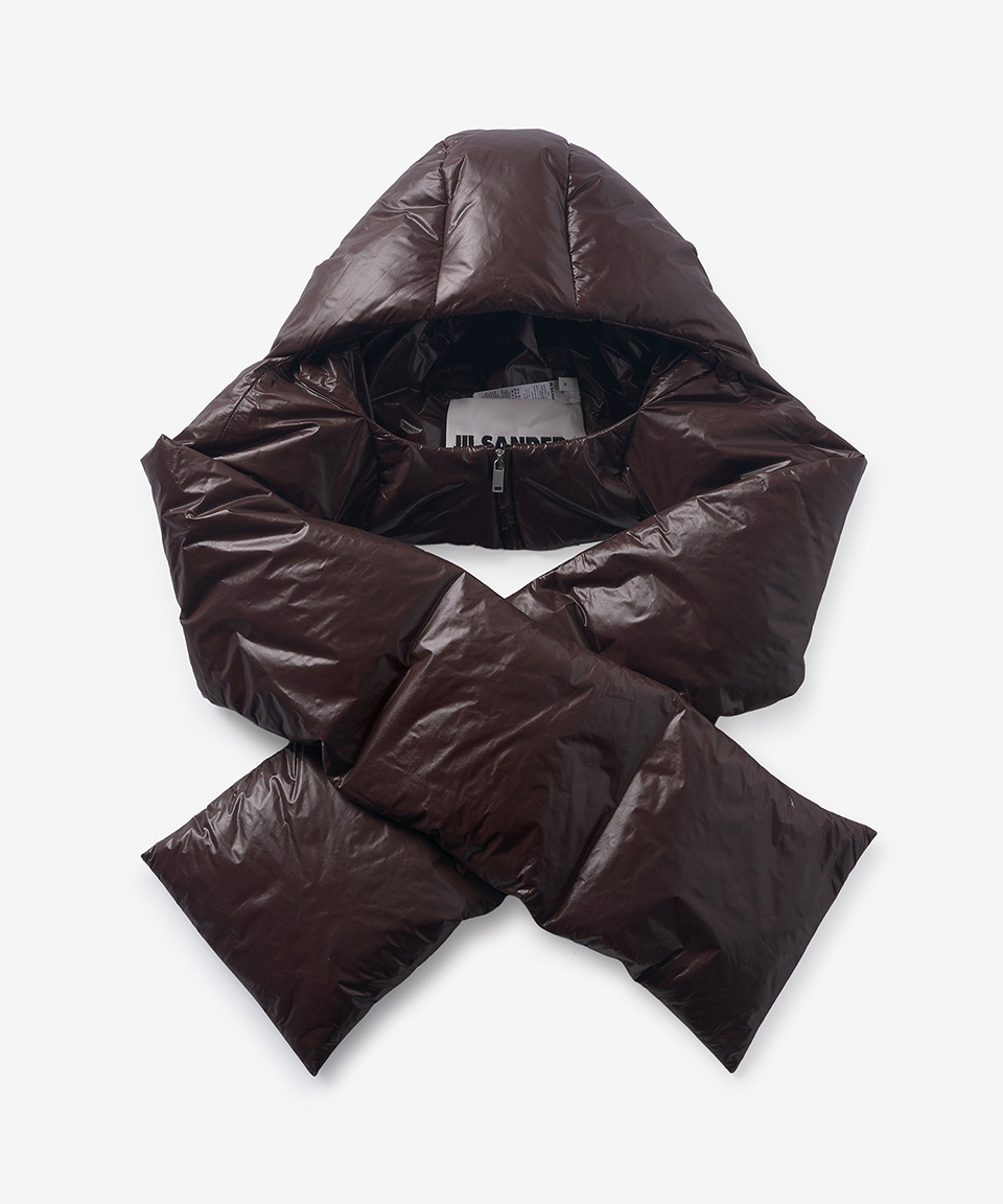 Jil Sander | DOWN PADDED MUFFLER [正規品/関税込] Jil Sander Padded Down Scarf | Neutrals | FARFETCH