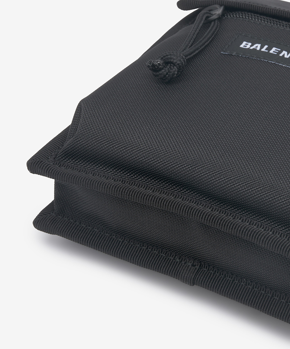 ◆Balenciaga◆Logo Patch Explorer Crossback◆関税/送料無料◆ MUSINSA公式 | BALENCIAGA Small Logo Patch Explorer Crossback