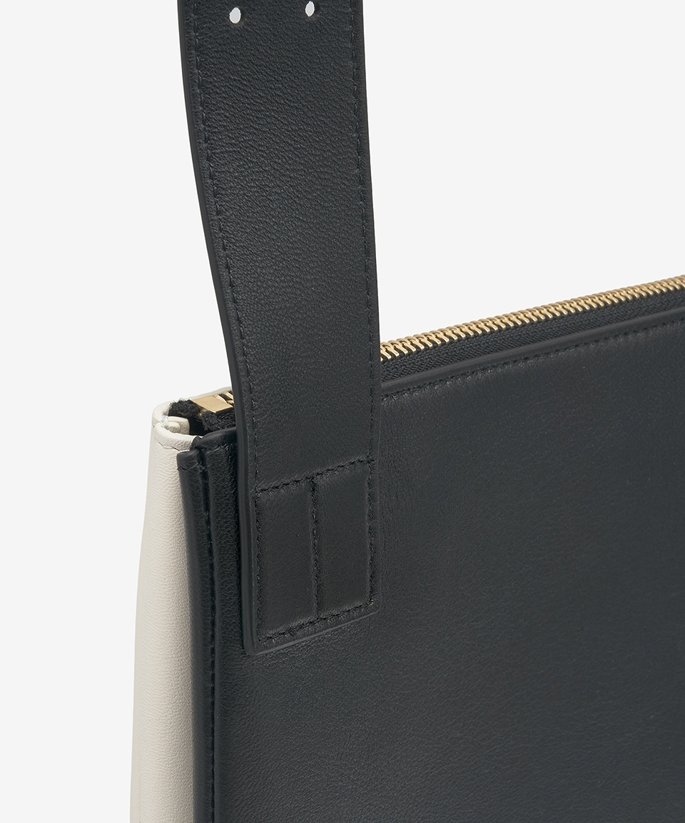 MUSINSA | JIL SANDER Ombra Two-Tone Shoulder Bag - Black MUSINSA | JIL SANDER Ombra Two-Tone Shoulder Bag - Black