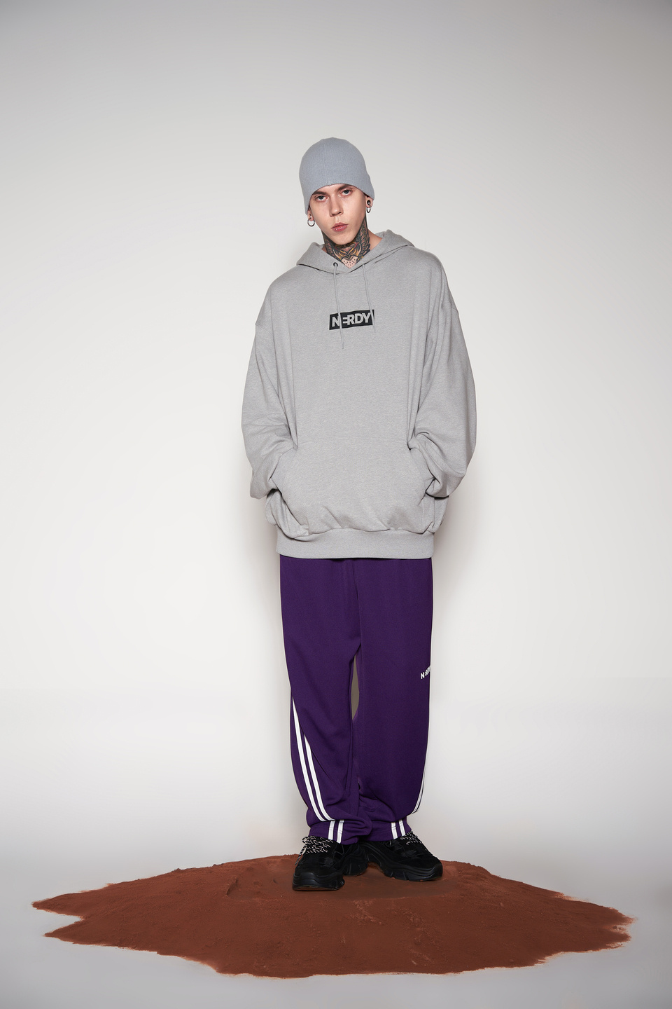 ●NERDY● Curved Wide Track Pants (3色) unisex MUSINSA | NERDY Curved Wide Track Pants Dark Purple