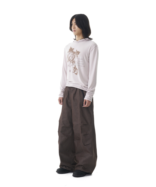 Knee Pin-tuck Printed Denim Pants (Brown)