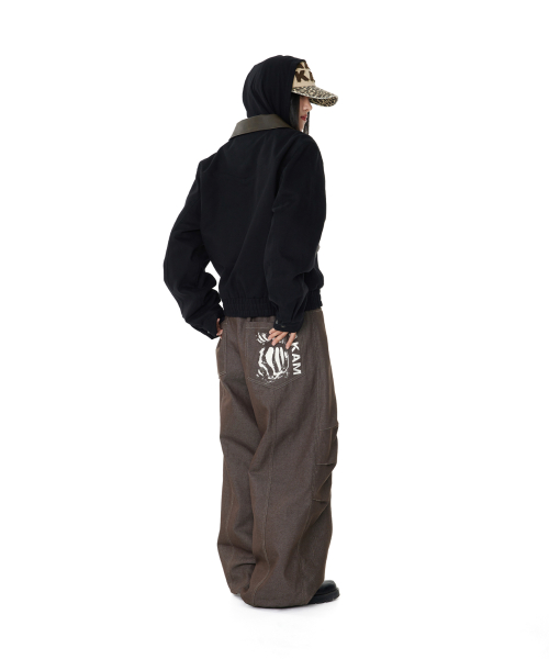 Knee Pin-tuck Printed Denim Pants (Brown)