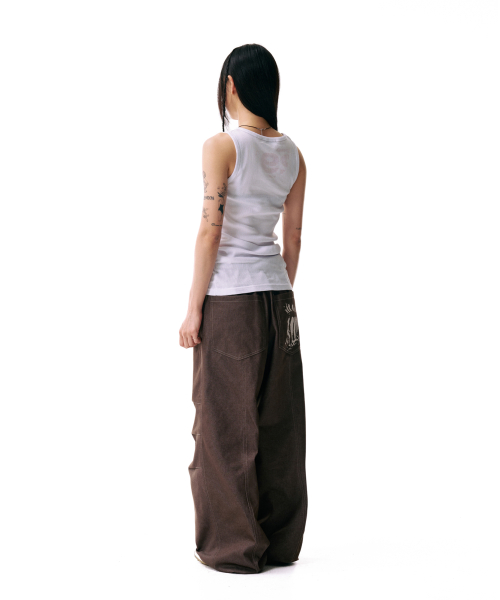 Knee Pin-tuck Printed Denim Pants (Brown)