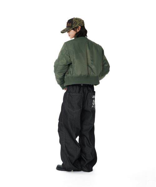 Knee Pin-tuck Printed Denim Pants (Black)