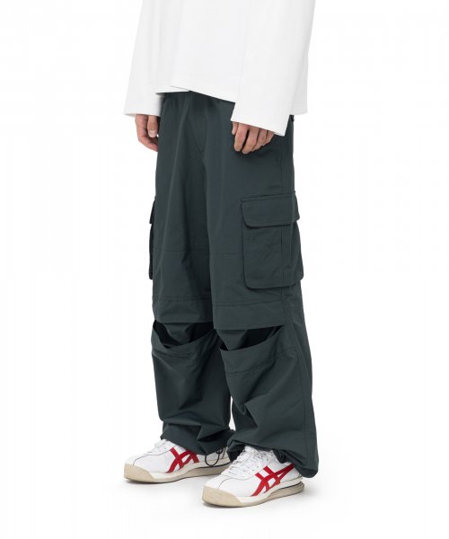 Knee Slit Cargo Pants (Green)