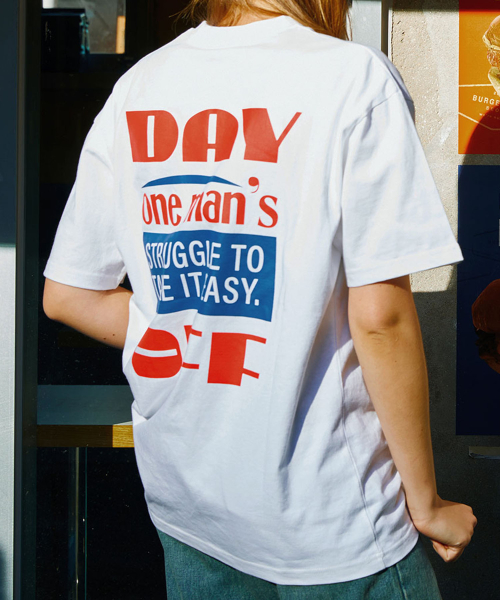 DayOff graphic T-Shirt_Red_DT395