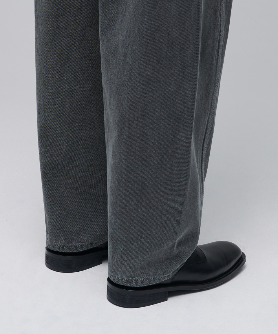 MUSINSA | MUSINSA STANDARD Twisted Semi Balloon Denim Pants
