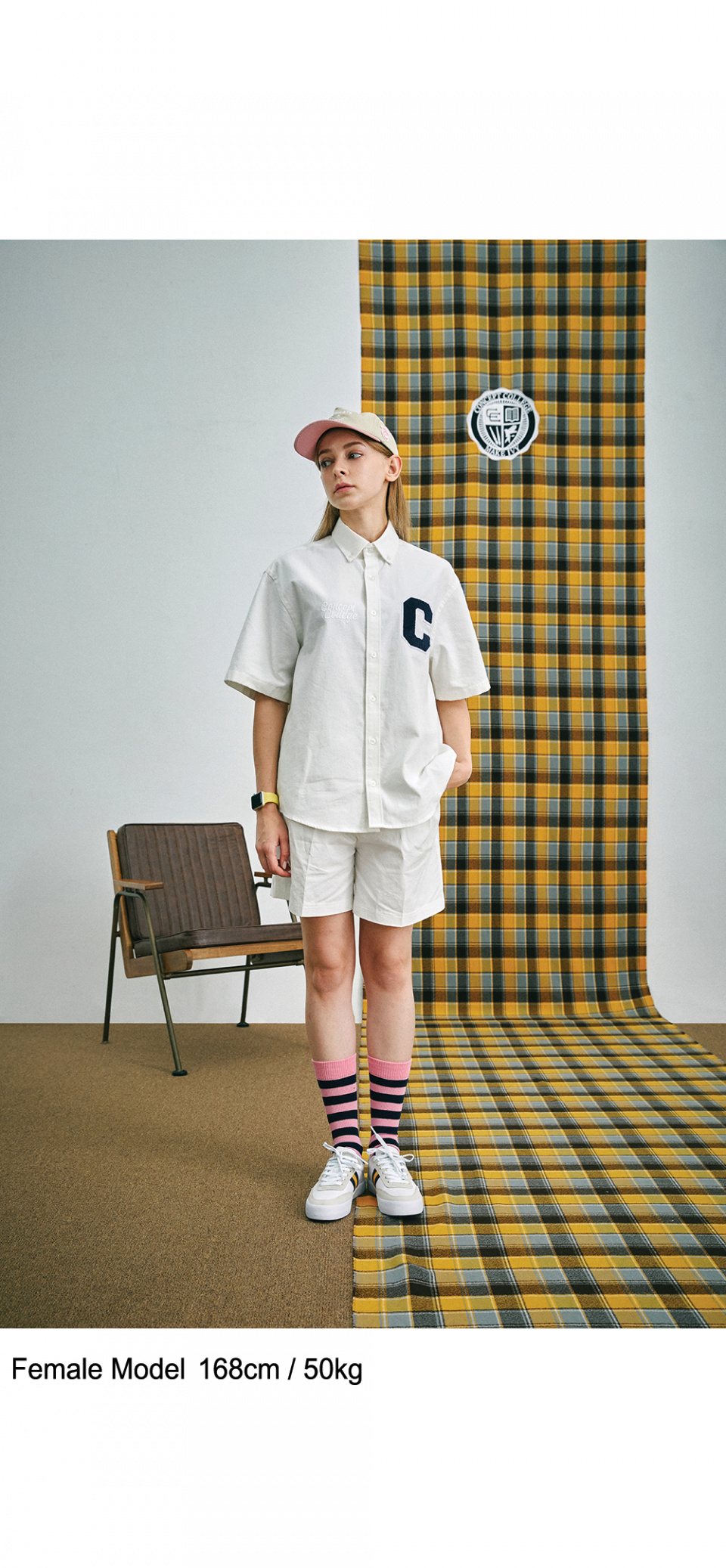 컨셉트컬리지(CONCEPTCOLLEGE) C 패치 반팔 화이트 옥스포드 셔츠 (남녀공용)