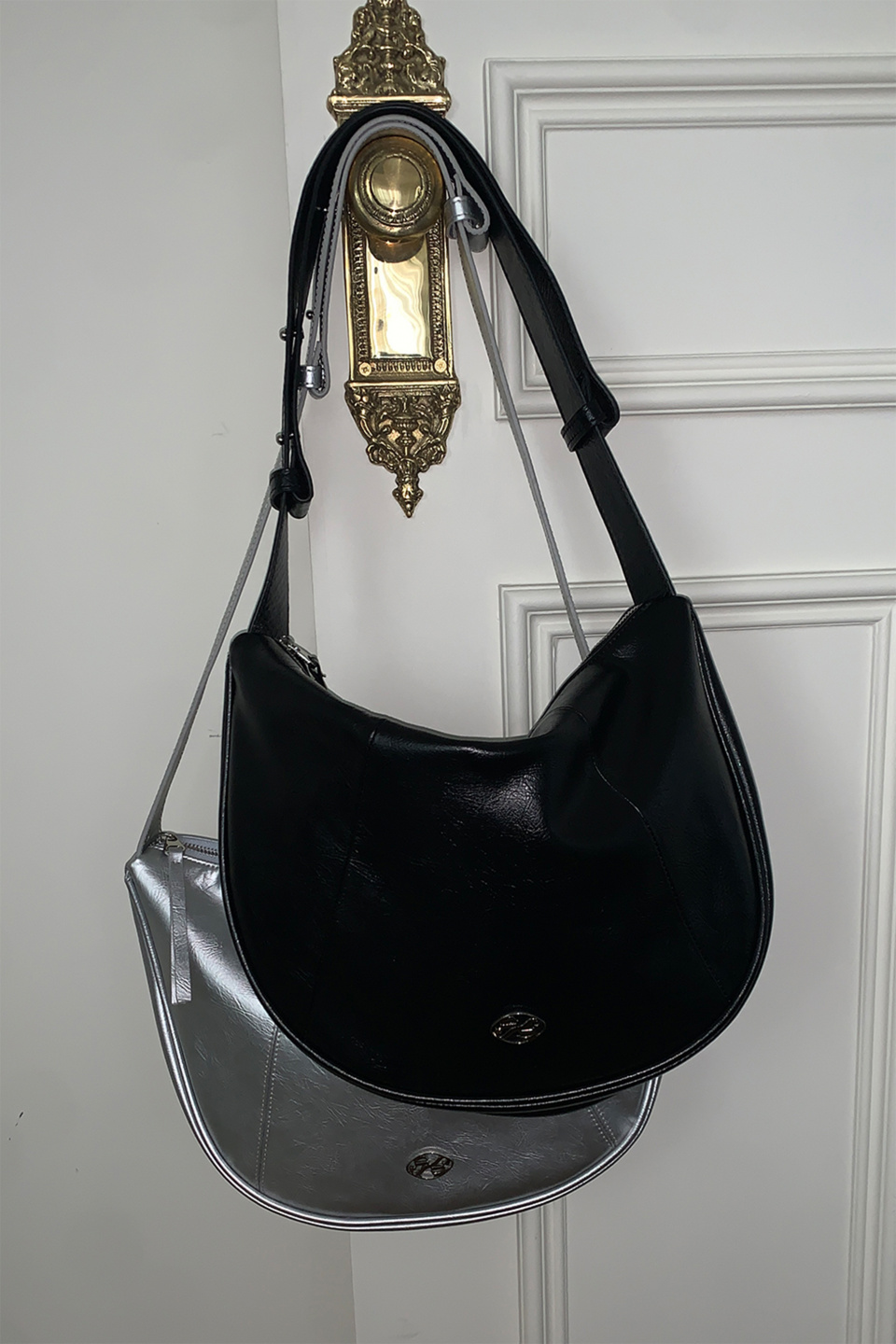 [Sinoon]HALF MOON LEATHER HOBO BAG★新作★韓国ファッション★ MUSINSA公式 | SINOON HALF MOON LEATHER HOBO BAG (BLACK)