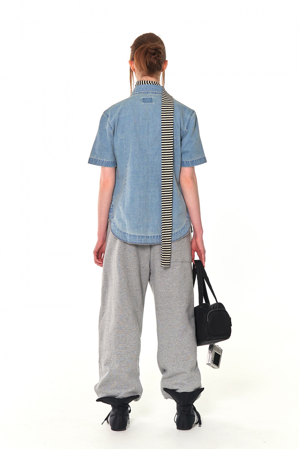 MUSINSA公式 | ZIZEMUSEUM STRIPE MUFFLER (WHITE)