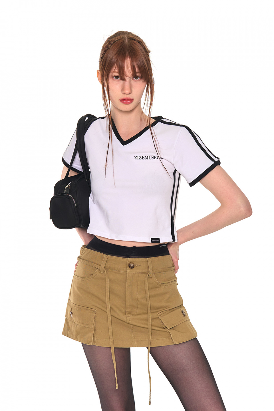 送料/関税込 ●ZIZEMUSEUM● V LINE SPORTY T-SHIRTS MUSINSA公式 | ZIZEMUSEUM V LINE SPORTY T-SHIRTS (WHITE)