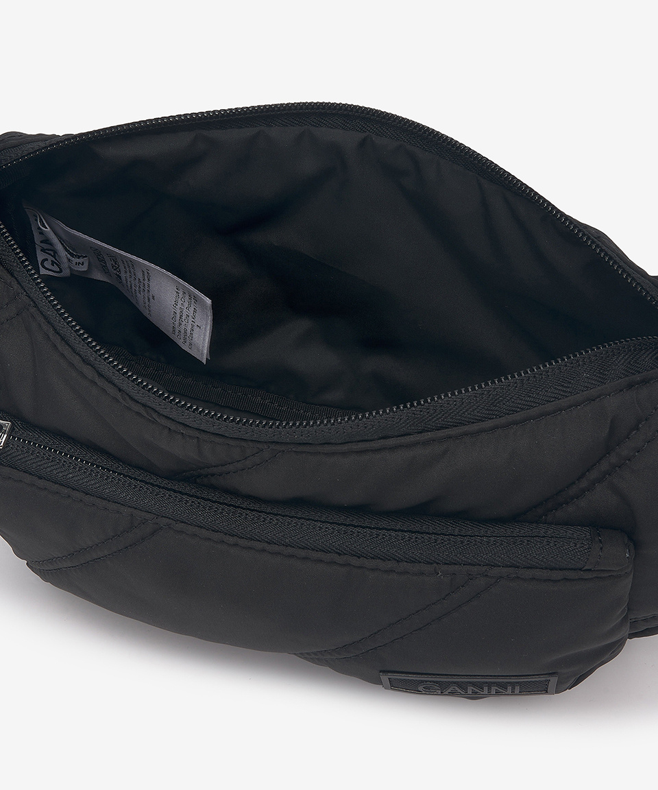 MUSINSA | GANNI Quilting Recycle Tech Small Baguette