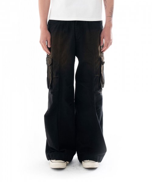 Knee Pin-tuck Wide Cargo Pants (Washed Balck)
