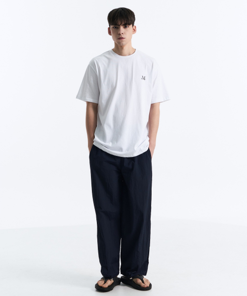 Signature back round arc logo loose fit half T (White)
