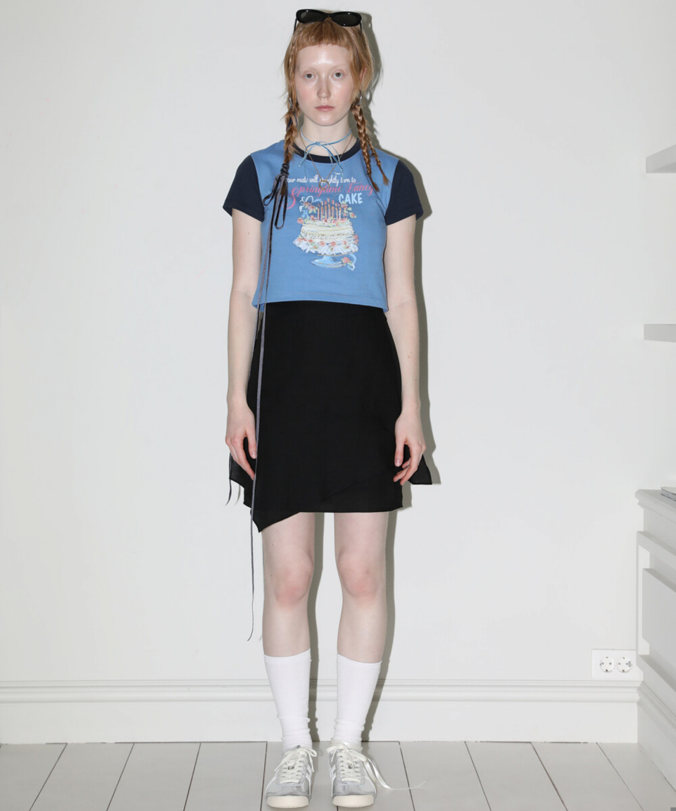 韓国ファッション [DIMANCHE] DIMANCHE CAKE CROP T-SHIRT DIMANCHE CAKE CROP T-SHIRT - DIMANCHE | 60% - Asian Fashion