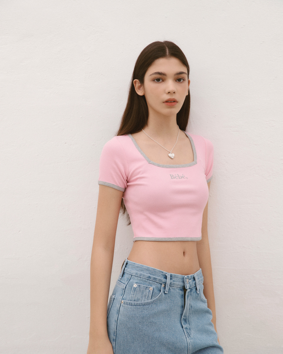 누아르나인(NOIRNINE) 여성 베베 스퀘어넥 립 티셔츠 - 핑크
