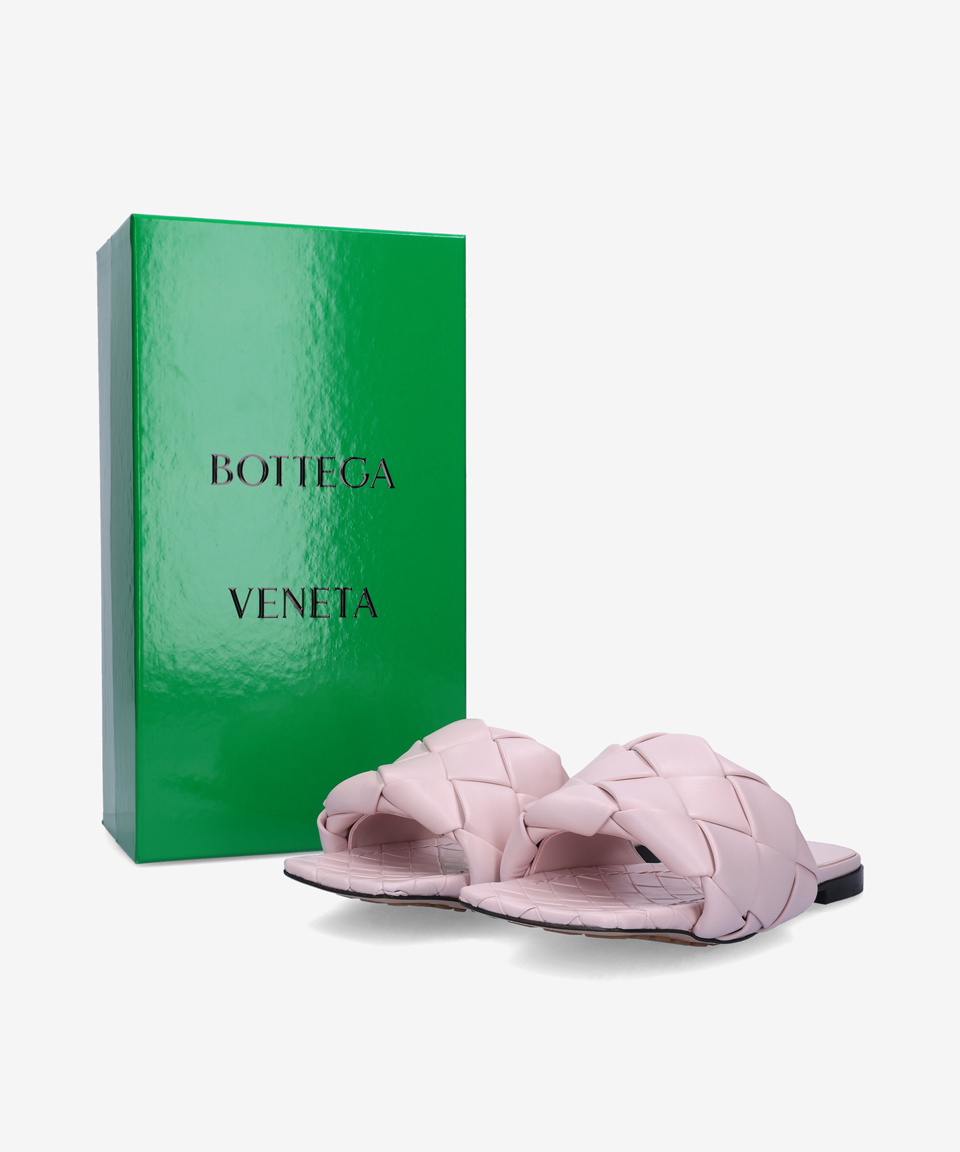 MUSINSA | BOTTEGA VENETA Lido Flat Sandals - Pink