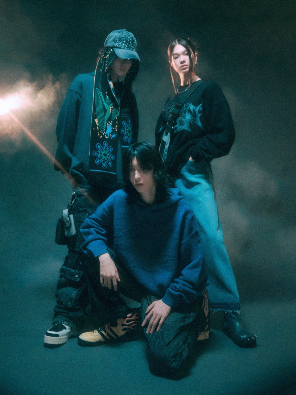 WORMHOLE LOGO HOODIE ZIP-UP BLACK 상세 이미지 3