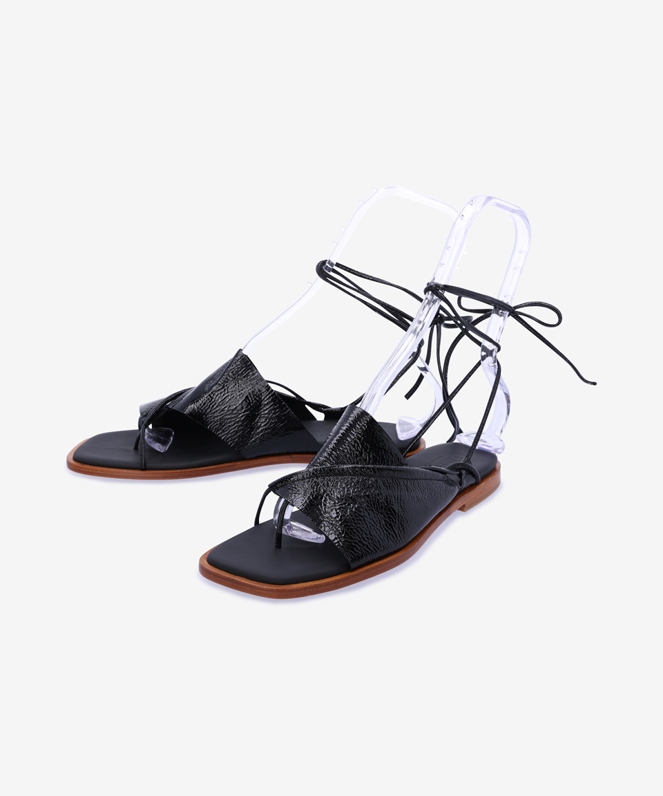 MUSINSA | HEREU Clava Sandals - Black / WFR23CLSH001