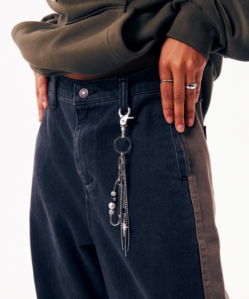 RNHI 8 BALL KEY RING