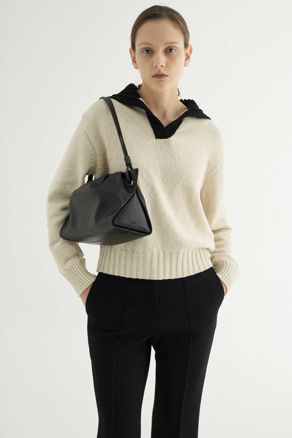 ★MUNIER★ LAYER SHOULDER BAG_2COLORS CASSANDRE envelope messenger in lambskin | Saint Laurent