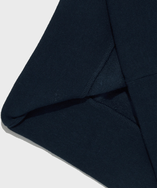 컬러 블록 브이넥 스웨트셔츠 Normal Navy