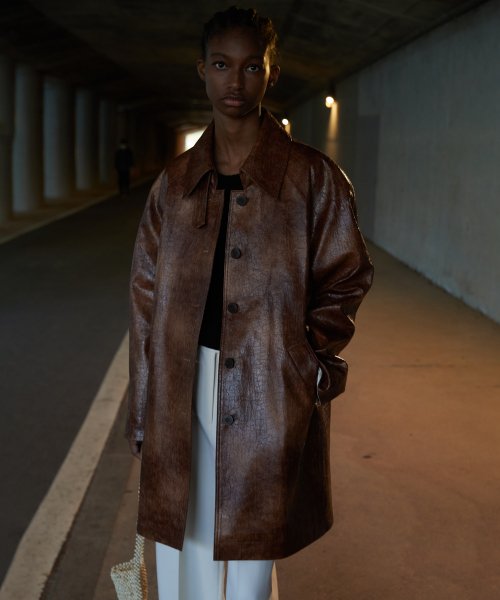 CRACK COATED BELTED COAT - BROWN