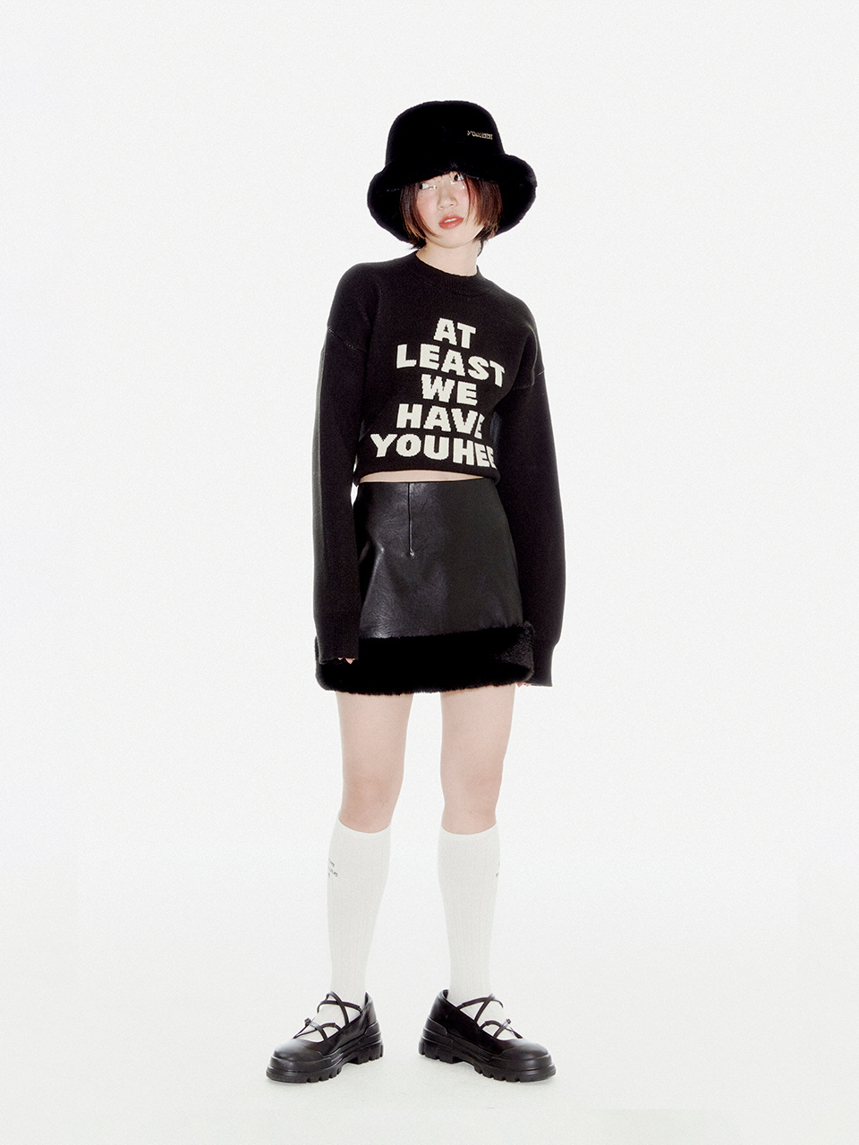 유희(YOUHEE) YOUHEE LETTERING PULLOVER KNIT BLACK