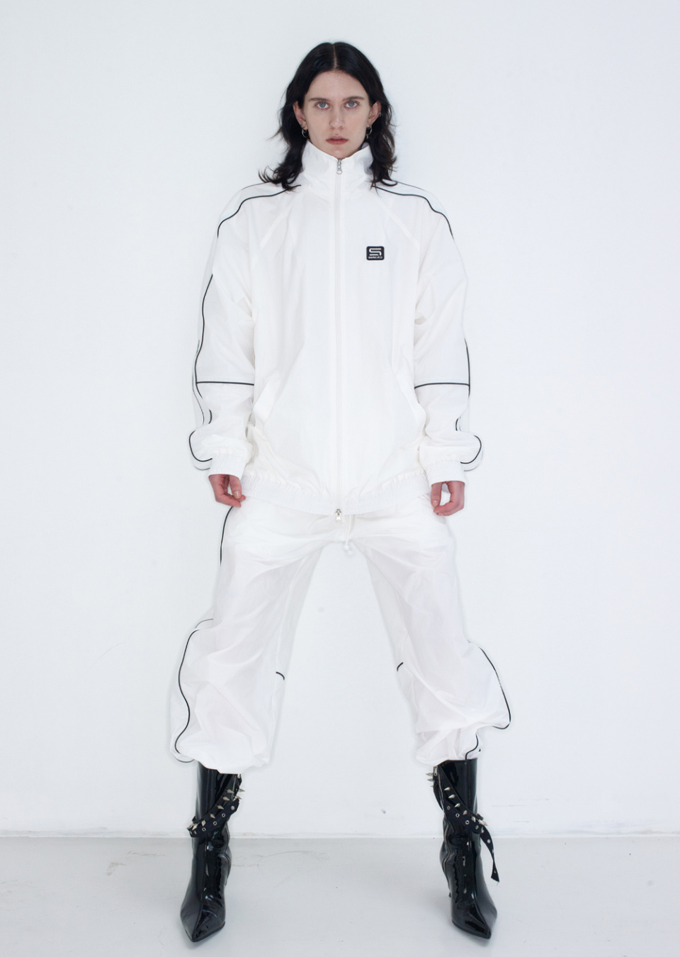 [s/e/o] PIPING LINED NYLON PANTS /追跡付 MUSINSA公式 | s/e/o PIPING LINED NYLON PANTS IVORY