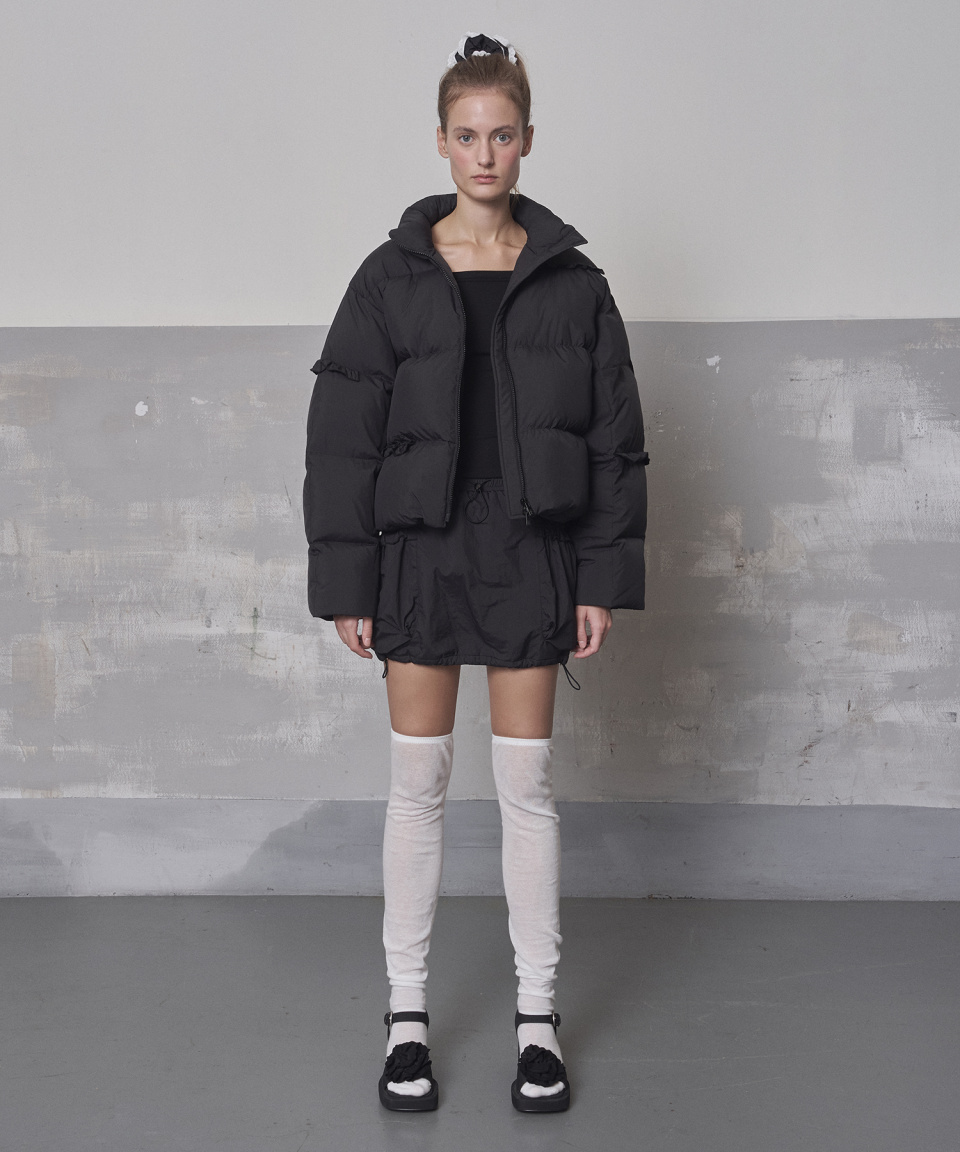 MUSINSA | GROVE GRVR SPORTS_Frill down jumper_BLACK