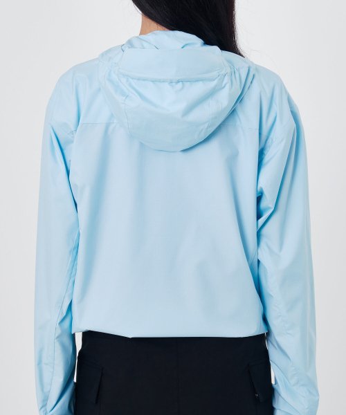W Light Wind Breaker, Light Blue