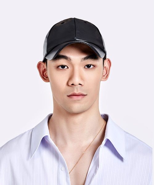 Leather logo cap - black